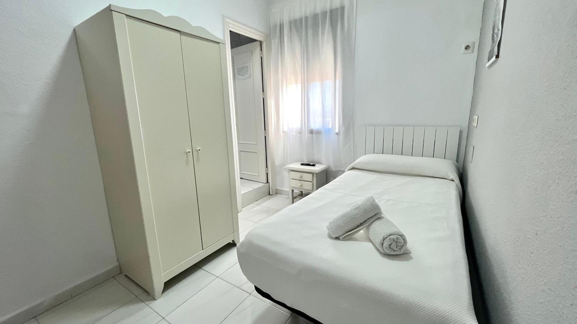 Hostal Carlos III Aldea Quintana Екстер'єр фото