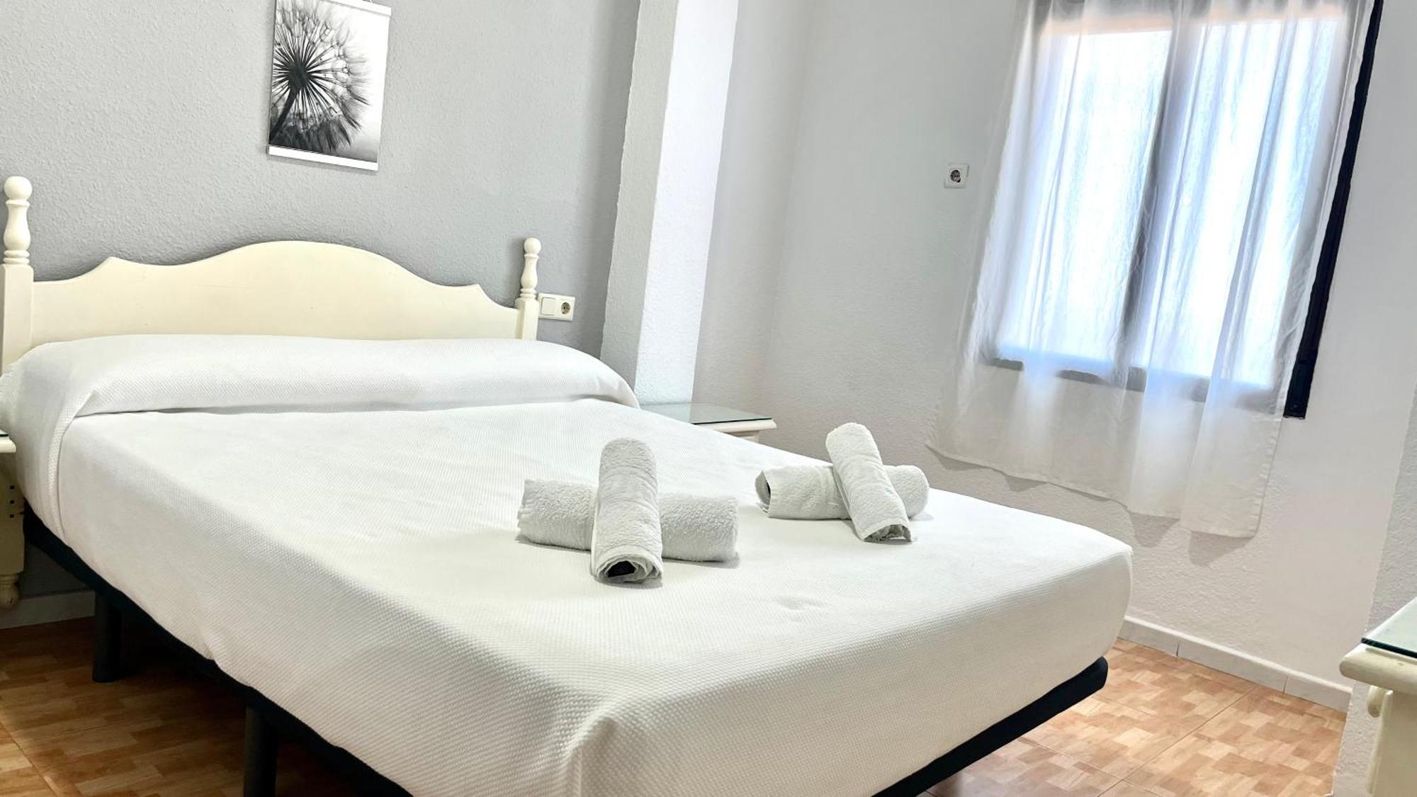 Hostal Carlos III Aldea Quintana Екстер'єр фото